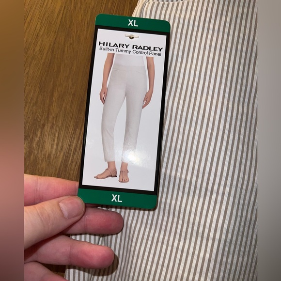 BUNDLE! (2) pairs of pull on size XL dress cropped pants/capris - Picture 14 of 14